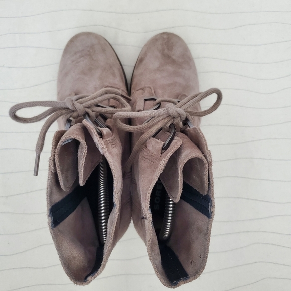Sorel Women's Joan Of Arctic Wedge II Boot Kettle Size 4 Tan Suede Leather EUC - Picture 6 of 10